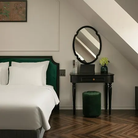 Elegant Boutique Hotel Ha Long