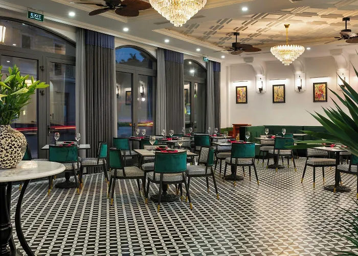 Hotel Elegant Boutique 4*