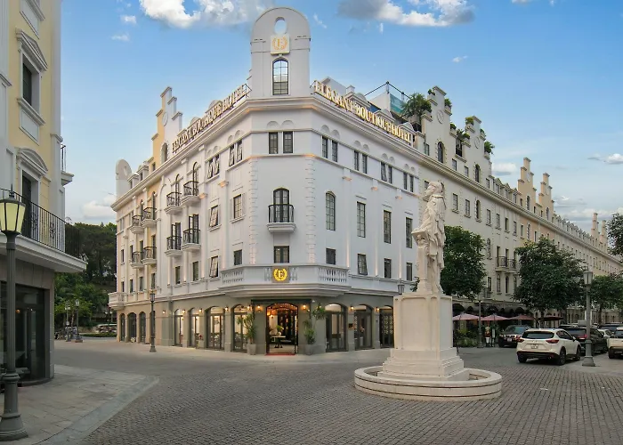 Elegant Boutique Hạ Long