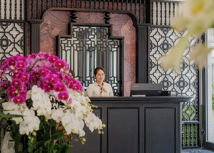 Elegant Boutique 4* Hạ Long